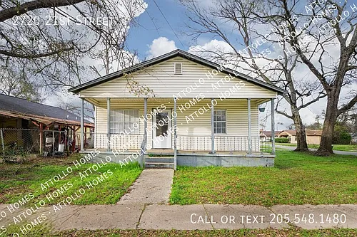2720 21st St Photo 1