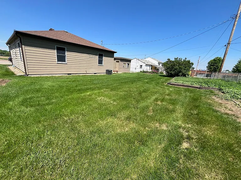 5009 E Linden Ln — Photo 34