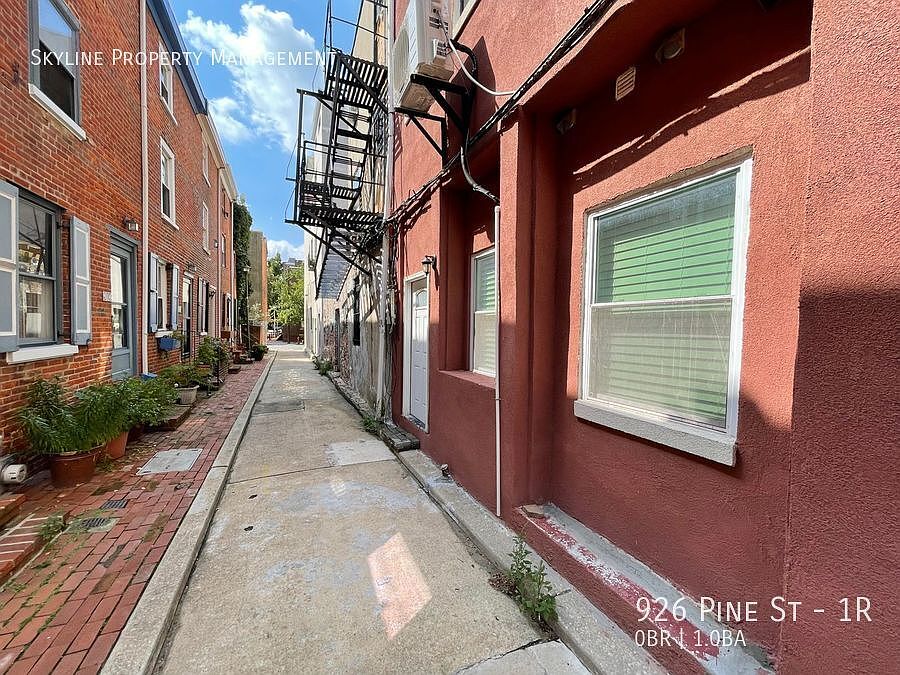 1st image of 926 Pine St #1R