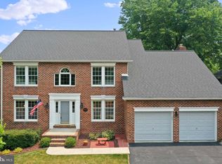 2412 Hunters Chase Ct, Frederick, MD 21702