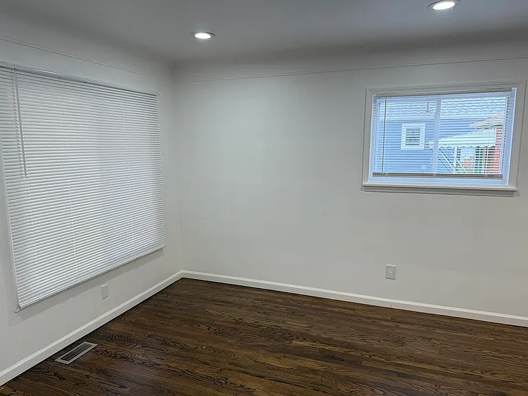 1303 Wilson Ave — Photo 12