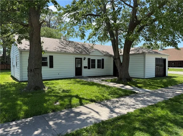 513 W Indiana Ave, Effingham, IL 62401