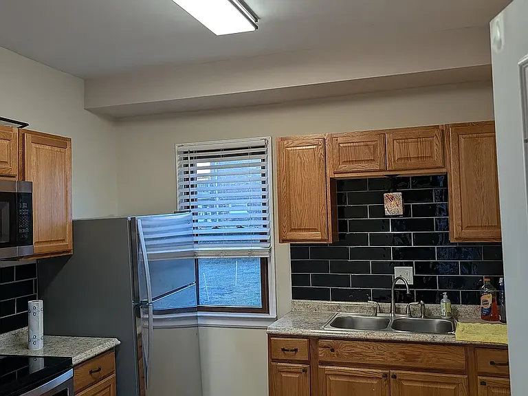 613 Belmont St #613 — Photo 15