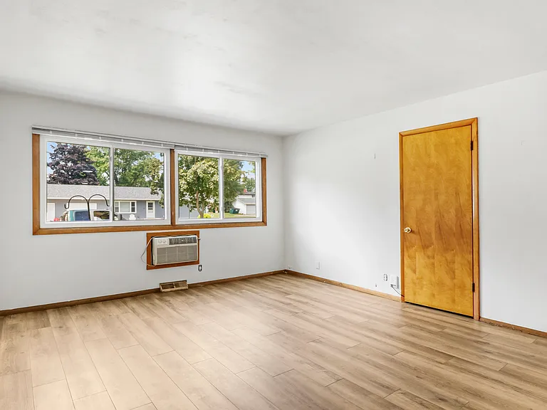 204 Spruce St #1 — Photo 15