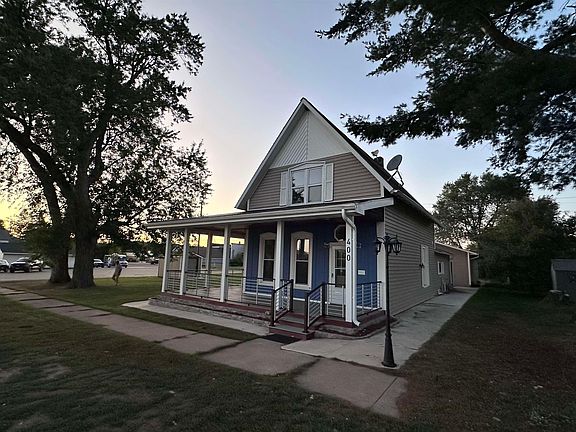 2nd image of 400 Lake Ave