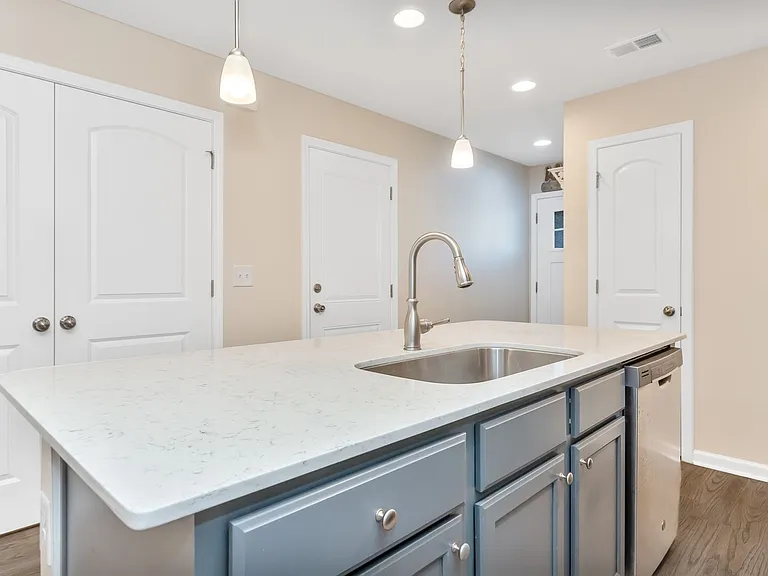 132 Machrie Loop #B — Photo 8
