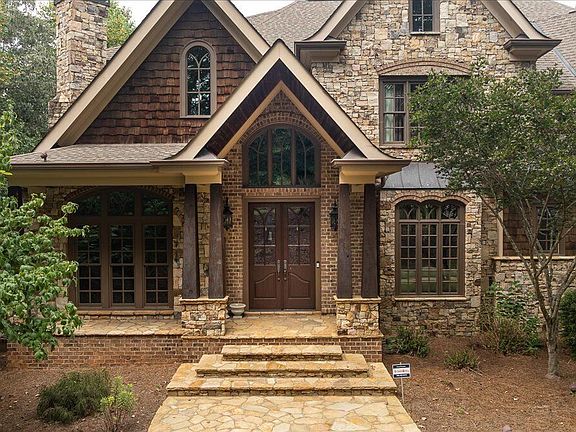2nd image of 1011 Highgrove Dr