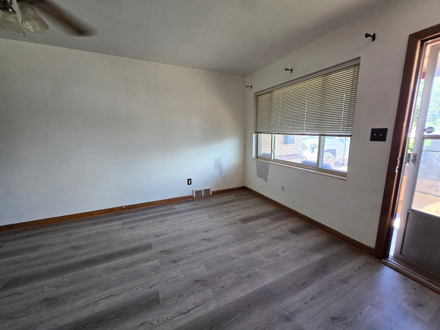 3 bed, 1075 sqft, $1,200 — Photo 3