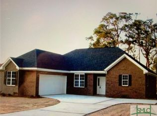 295 Lake Shore Dr, Midway, GA 31320