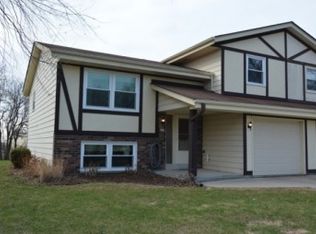 437 Maple St, Grafton, WI 53024