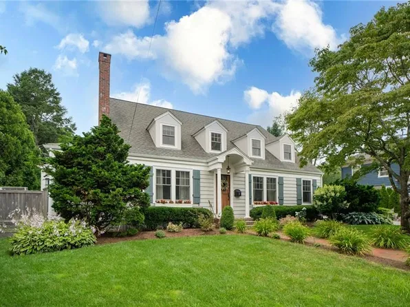 5 Pearl St, East Greenwich, RI 02818