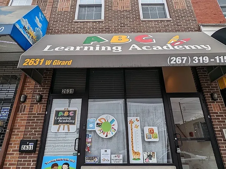 2631 W Girard Ave — Photo 18