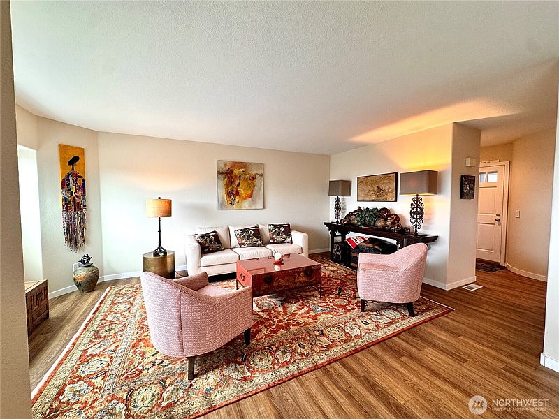 3rd image of 701 11th Street #101