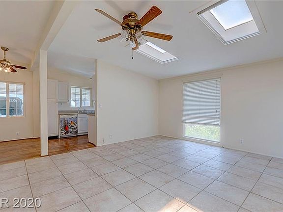 3rd image of 2790 Topanga St