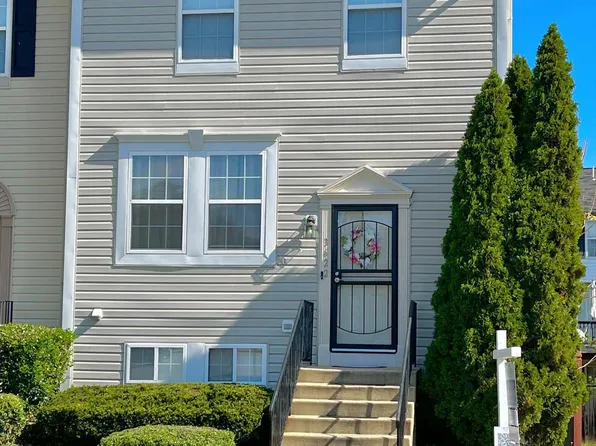 3622 Community Dr, District Heights, MD 20747