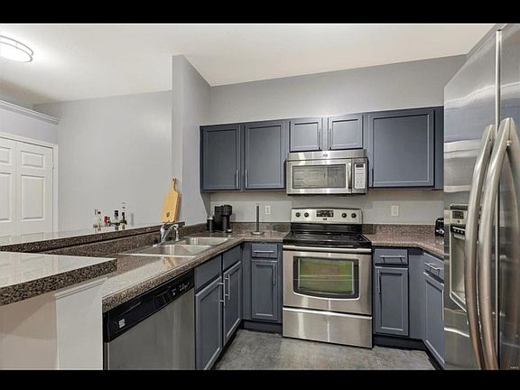 4th image of 1236 Garden Circle Dr #C