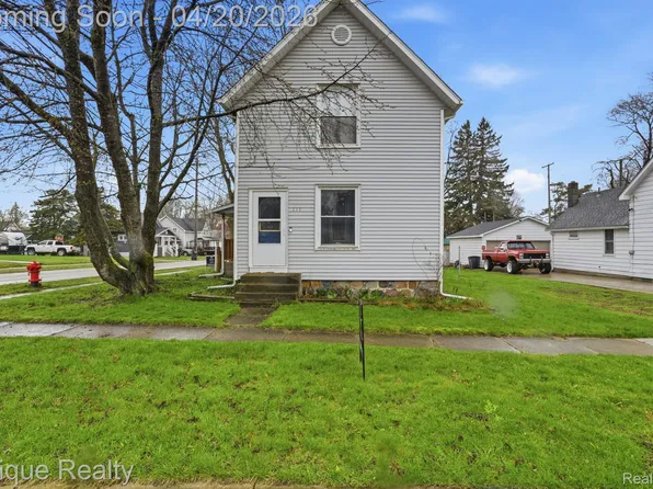 117 Mary St, Yale, MI 48097
