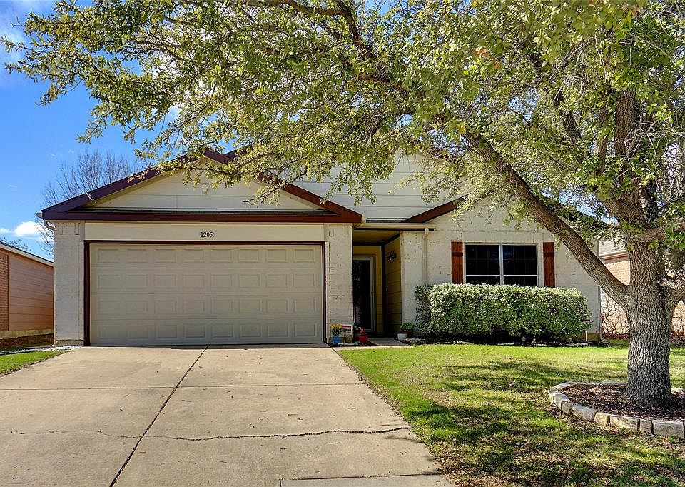 1st image of 1205 Beechwood Dr