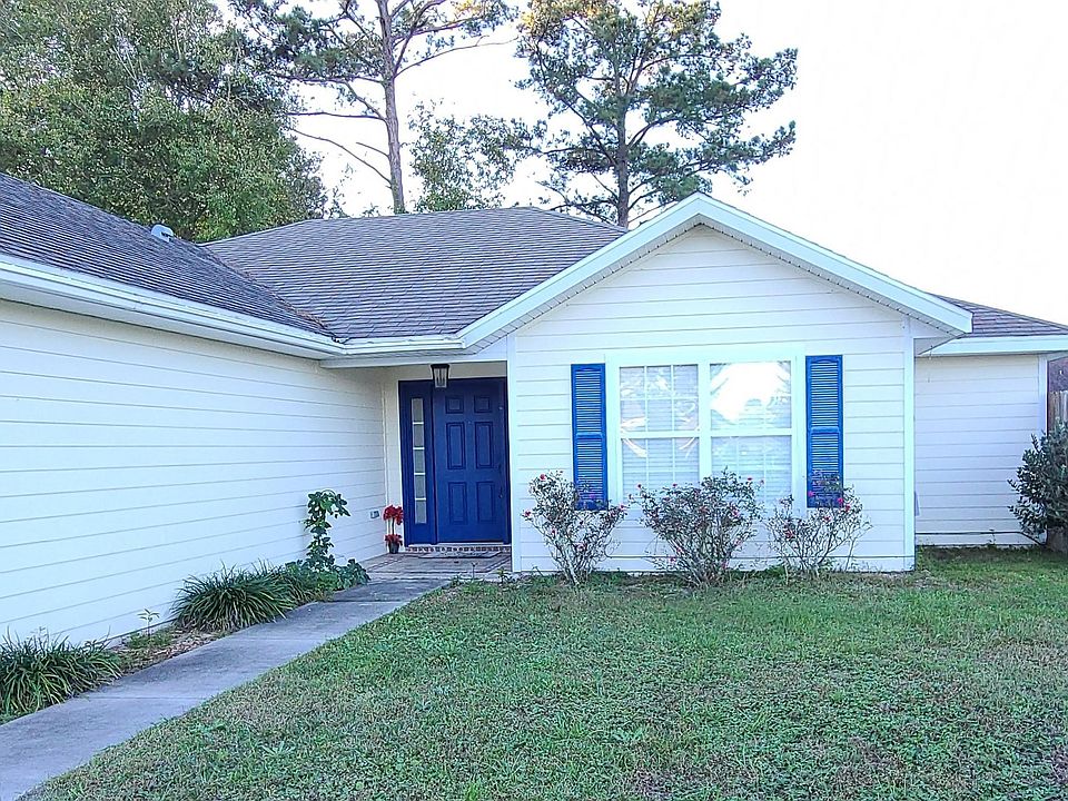 1st image of 1229 SW Yorktown Gln