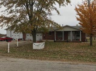 184 Linden Ln, Medora, IL 62063