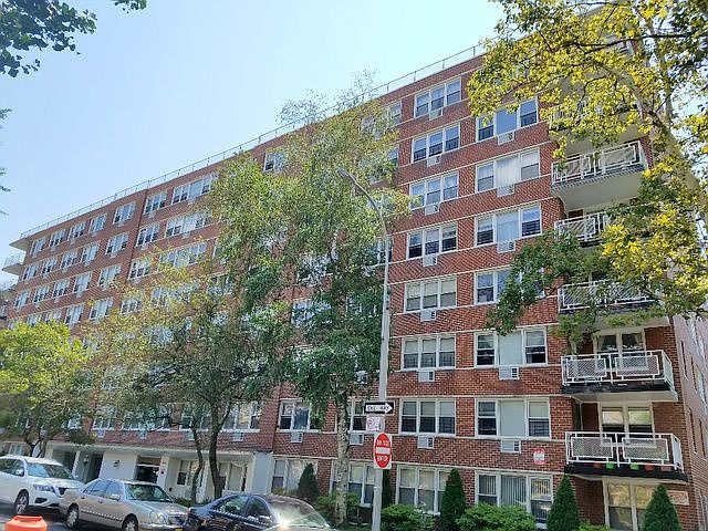 1st image of 17270 Highland Ave APT 5L