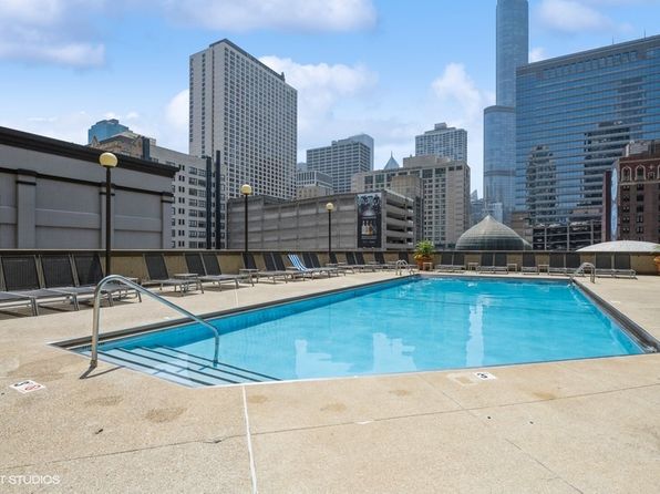 10 E Ontario St APT 3408, Chicago, IL 60611