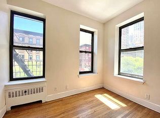 101 W 68th St APT 3A, New York, NY 10023