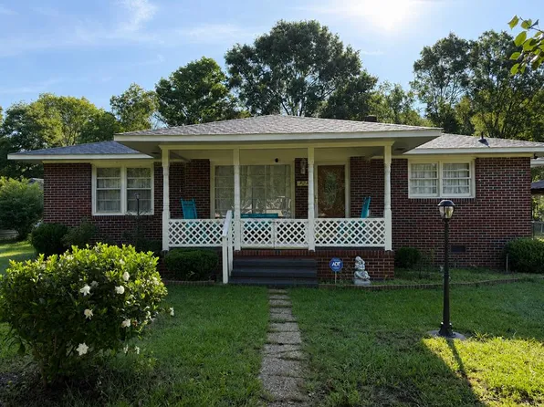 700 Rice St, Calhoun Falls, SC 29628