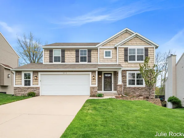 473 Orchard Dr NE, Rockford, MI 49341