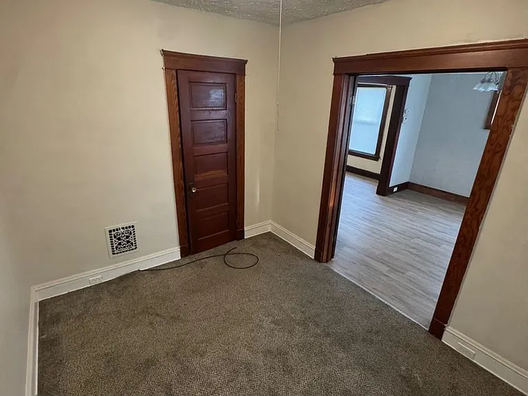 3245 W 99 ST — Photo 23