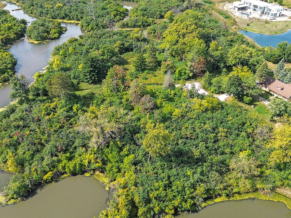 1st image of 141 Breakenridge Farm