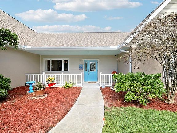 2nd image of 5439 SE Horseshoe Point Rd