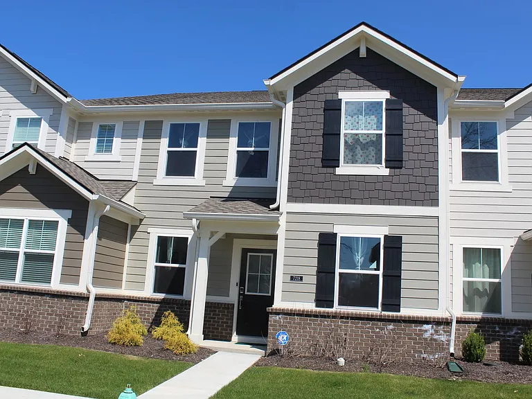 7218 Governors Row — Photo 10