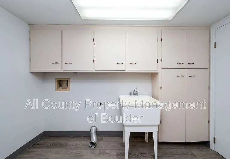 701 S Miller Ave — Photo 10