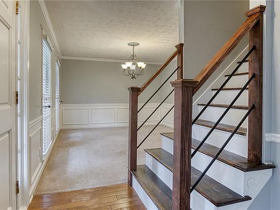 4th image of 1131 Winnbrook Dr