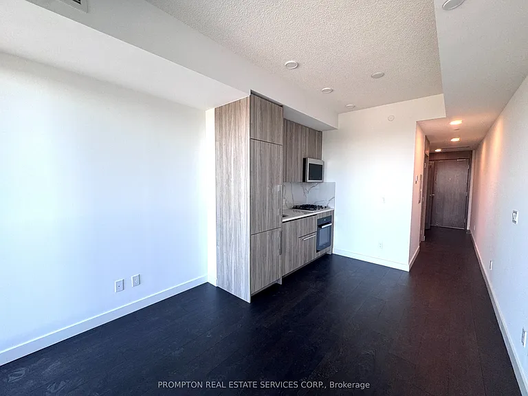 18 Esther Shiner Blvd #1807 — Photo 9