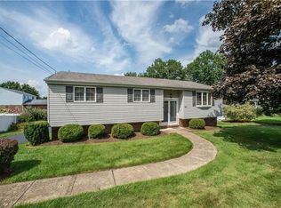 2610 Steding St, Bethel Park, PA 15102