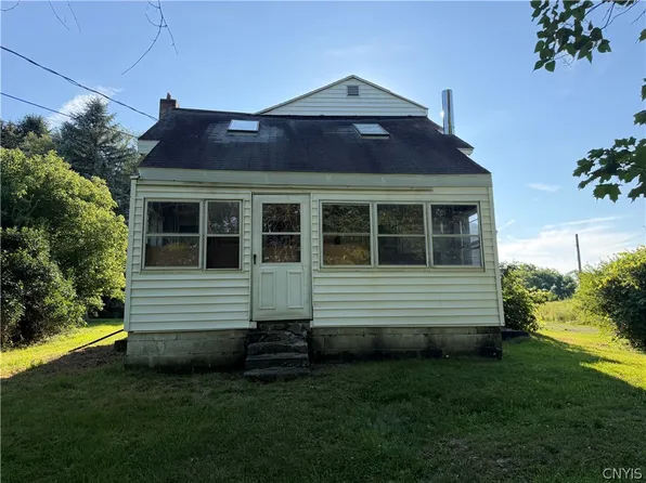 3863 Pompey Center Rd, Manlius, NY 13104