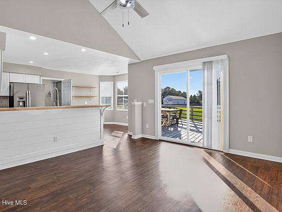 2nd image of 100 Carolina Road