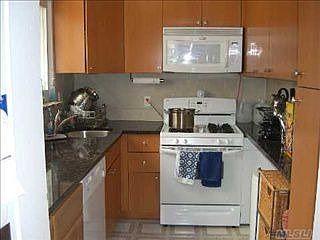 4th image of 19624 Pompeii Ave