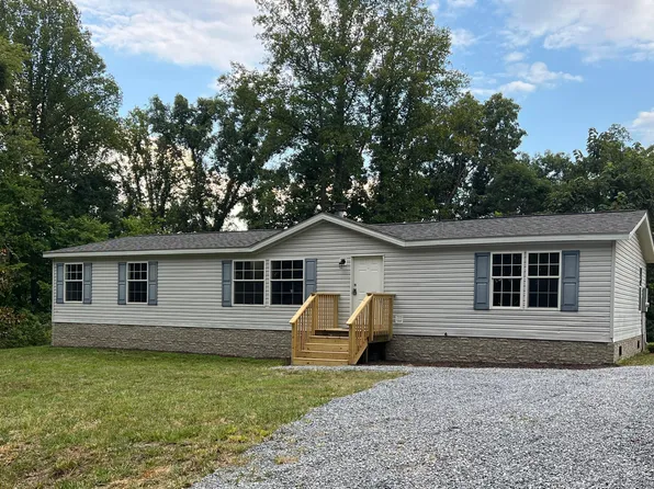 345 Clan Alpine Way, Glasgow, VA 24555