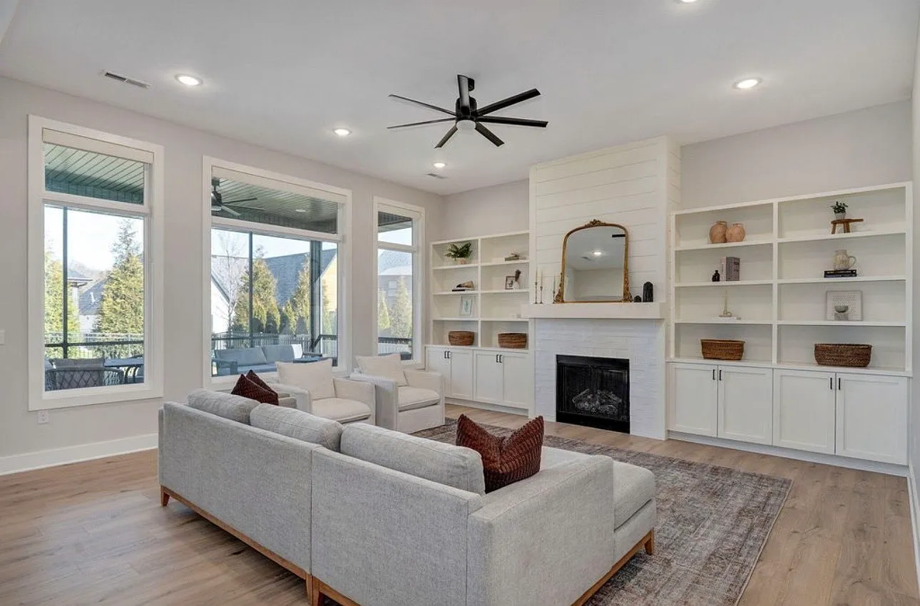 3 bed, 2255 sqft, $3,400 — Photo 4