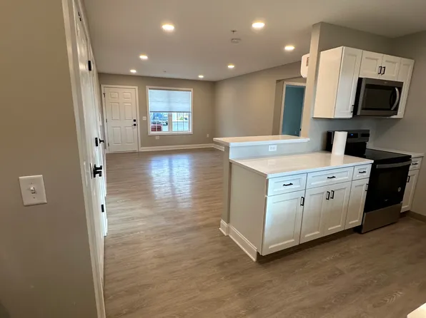 4286 Hollywood Blvd #8, Hazleton, PA 18202