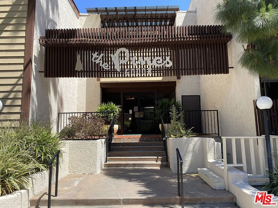1st image of 6000 Canterbury Dr #205