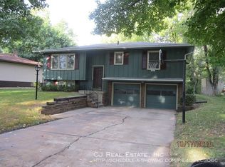 11010 Greenwood Rd, Kansas City, MO 64134
