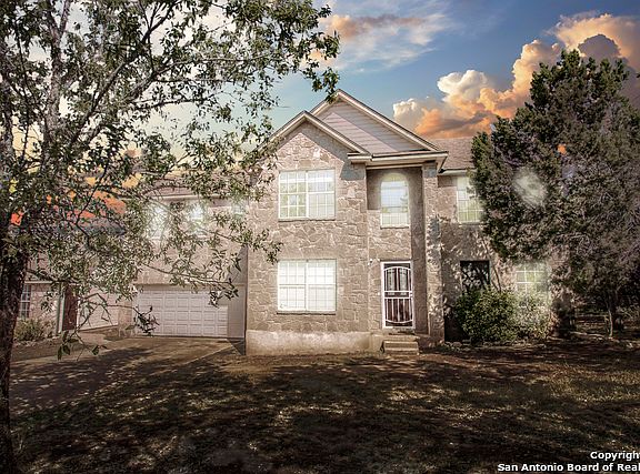 2nd image of 1420 Lakepark Dr
