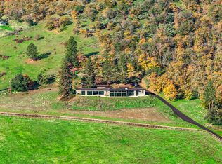 2918 W Griffin Creek Rd, Medford, OR 97501