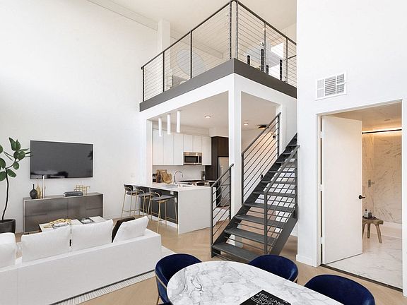 3rd image of 5570 Melrose Ave #5042902
