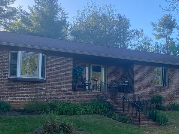 581 Oak Grove Church Rd, Waynesboro, VA 22980