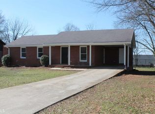 17 Richardson St, Winder, GA 30680